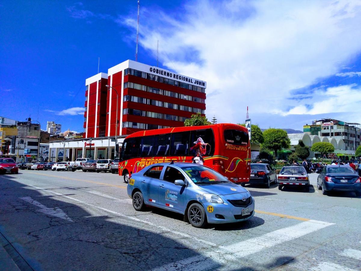 Casa Blanca Hospedaje Huamancaca Buitenkant foto
